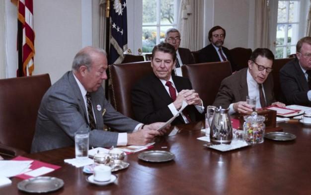 President Ronald Reagan attending National Security Council Meeting regarding Final Preparation for Geneva Summit in the Cabinet Room, 11/15/1985 C31959-19